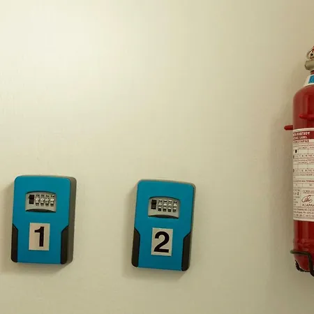 The L アパート *