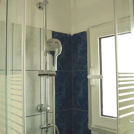 Apartament The L Néa Péramos